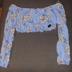 off the shoulder long sleeve cropped top